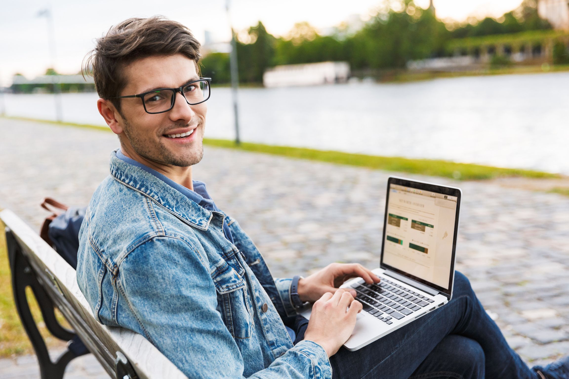 Man on laptop booking consultation